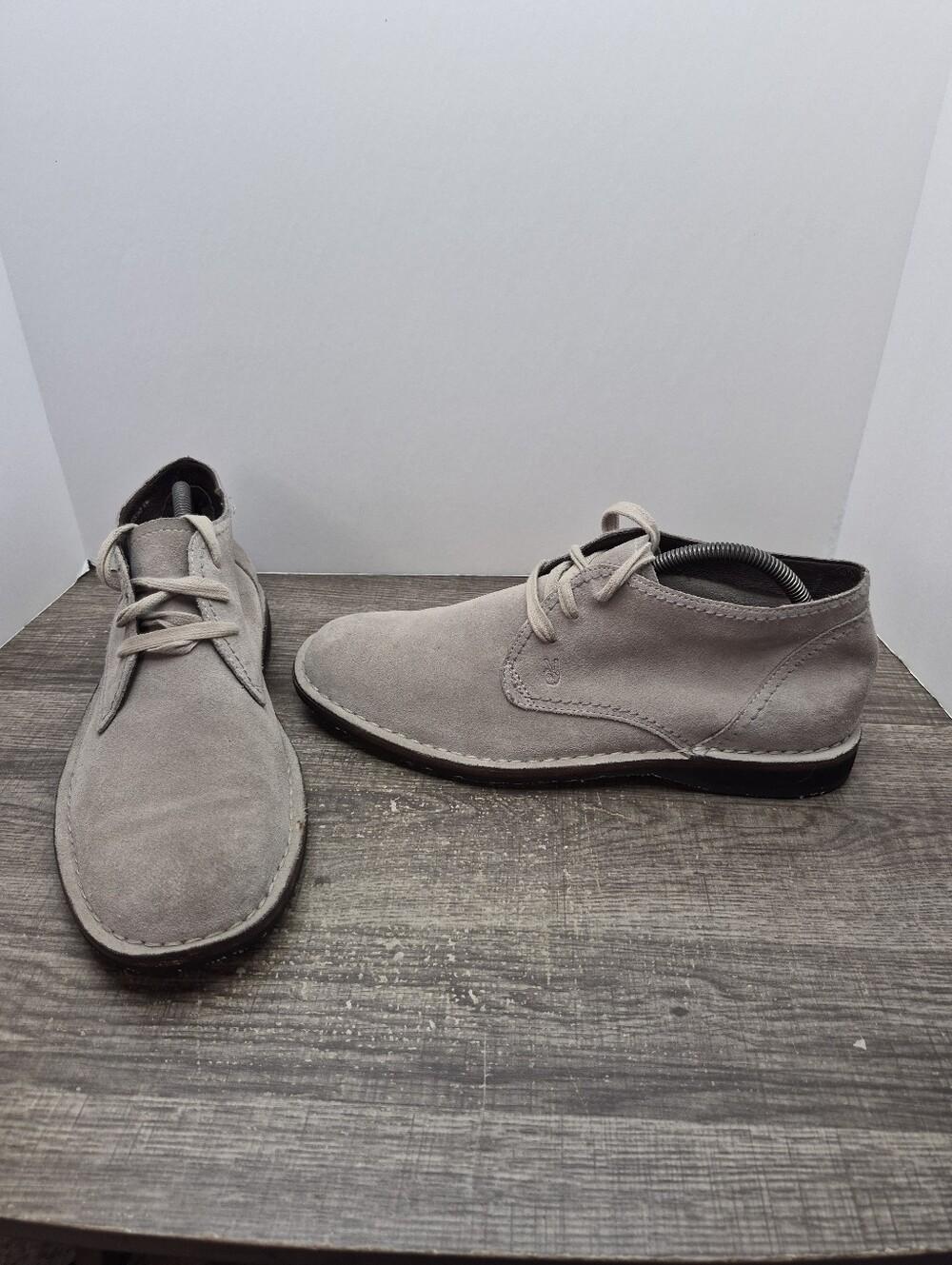 John Varvatos Star USA Mens Size 9M Shoes Gray Suede Lace Up Comfort Chukka Boot